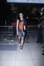 Shruti Haasan snapped at airport on 20th Oct 2015